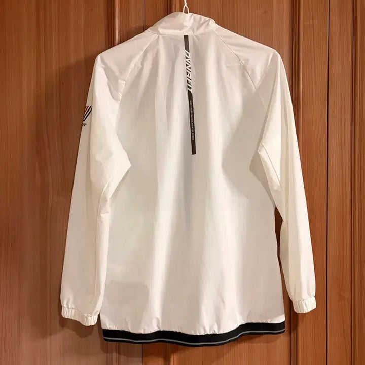 [SOLD OUT] 다이나핏 봄 집업 여성