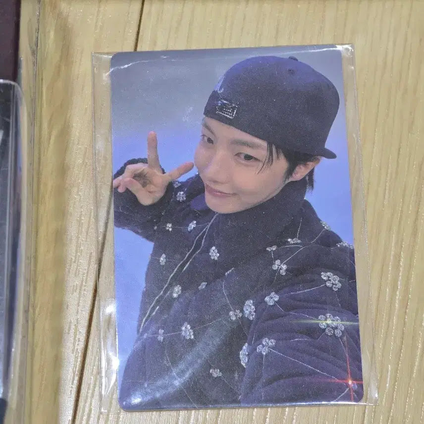 [SOLD OUT] 미개봉 BTS 방탄 제이홉 앨범 Charm of Hope 특전 포카 양도