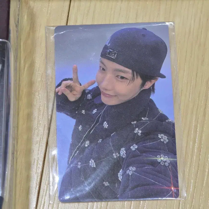 [SOLD OUT] 미개봉 BTS 방탄 제이홉 앨범 Charm of Hope 특전 포카 양도