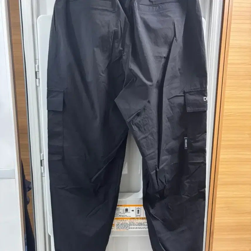 [BUNJANG] Descente Black Cargo Training Pants L / 데상트 블랙 카고 바지 L 32