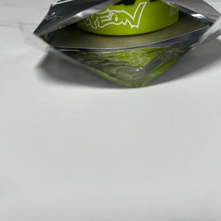 [SOLD OUT] QWER 일본 시연 팔찌 새제품 입니다