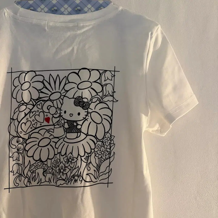 [BUNJANG] Vintage Kitty Embroidered Short Sleeve T-Shirt / 키티 자수 반팔티 빈티지