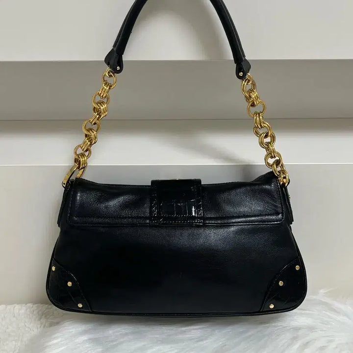 [BUNJANG] Metrocity Black Gold Chain Shoulder Bag / 메트로시티 블랙 골드 체인 숄더백 y2k