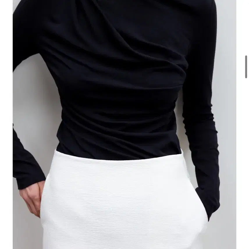 [BUNJANG] rrace Draping Detail T-Shirts / 레이스 rrace Draping Detail T-Shirts