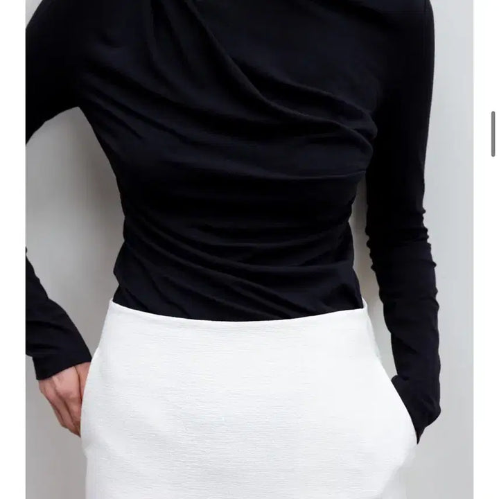 [BUNJANG] rrace Draping Detail T-Shirts / 레이스 rrace Draping Detail T-Shirts