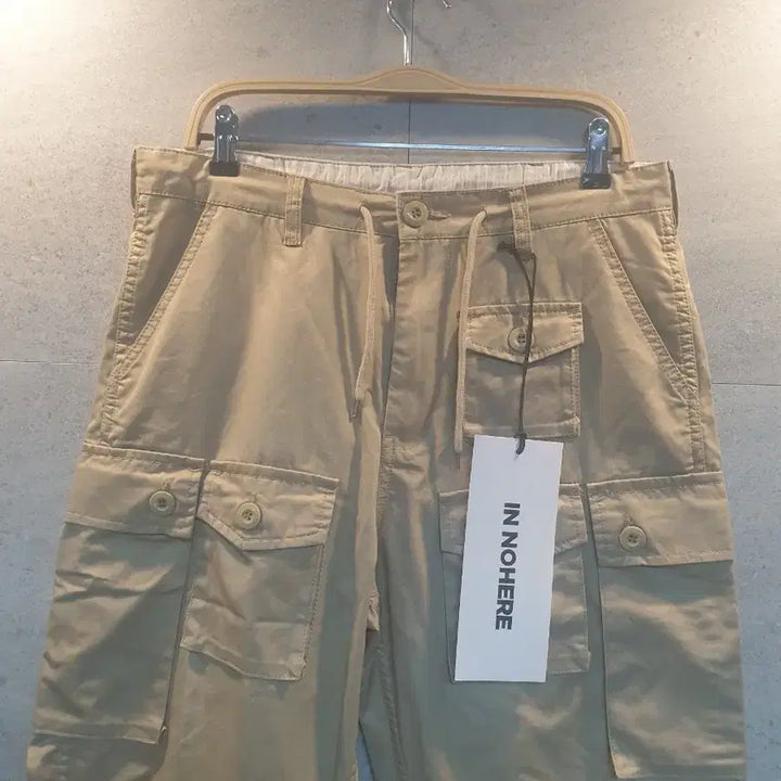 [BUNJANG] IN NOHERE Multi Cargo Pants Beige / IN NOHERE. 멀티 카고 팬츠. 새상품.