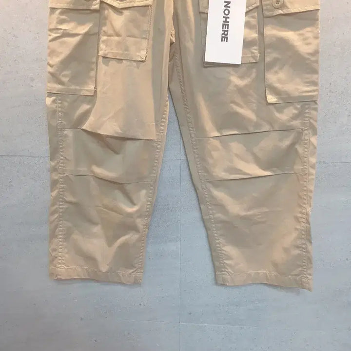 [BUNJANG] IN NOHERE Multi Cargo Pants Beige / IN NOHERE. 멀티 카고 팬츠. 새상품.