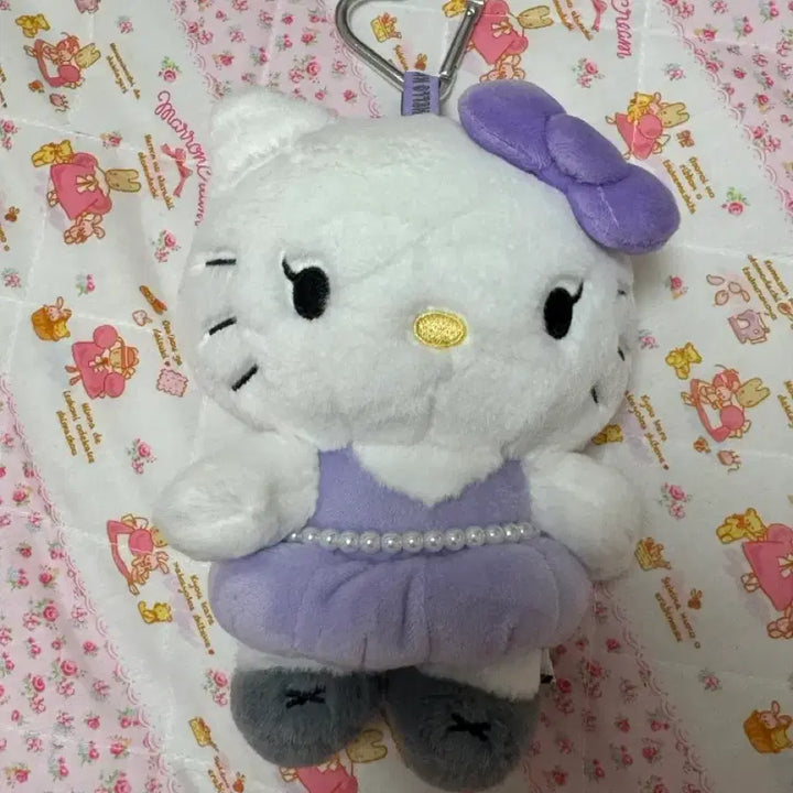 [BUNJANG] Sanrio IVE Jisoo Collaboration Kitty Keyring / 산리오 아이브 지수 콜라보 키티