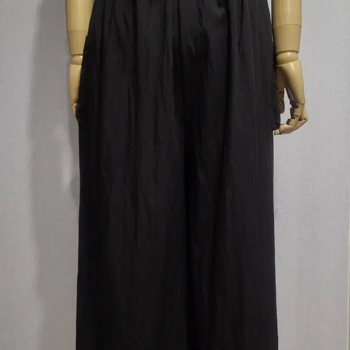 [BUNJANG] MOMBBE Wide Leg Pants / 택포 새상품