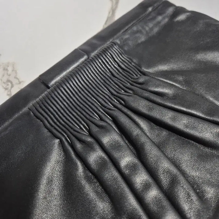 [BUNJANG] Miu Miu Matelassé Clutch Pouch / (정품) 미우미우 마테라쎄 클러치백 파우치