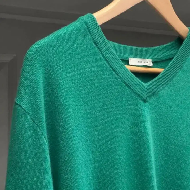 [BUNJANG] The Row Oversized Green Cashmere V-Neck Sweater / THE ROW 더로우 그린 오버사이즈 캐시미어 v neck 스웨터