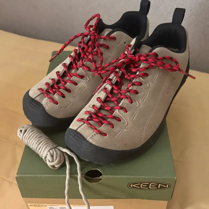 [SOLD OUT] 킨 재스퍼 스웨이드 275 베이지