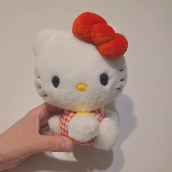 [BUNJANG] Hello Kitty 50th Anniversary Limited Edition Doll / 헬로키티 50th 애니버서리 한정판 인형