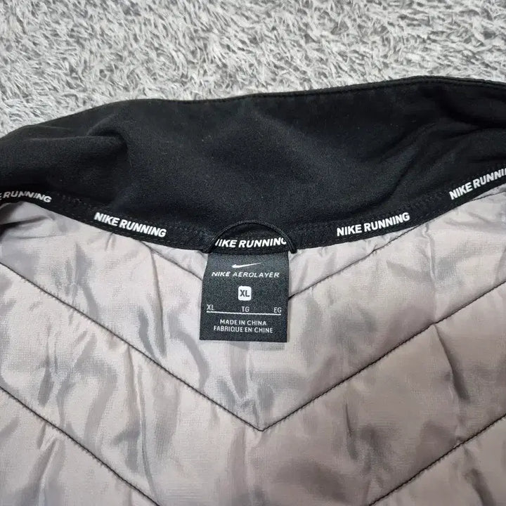 [BUNJANG] Nike AeroLayer Padded Vest XL / 나이키 남성 에어로레이어 패딩 베스트 XL