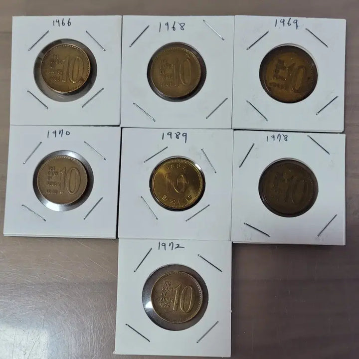 [BUNJANG] Bank of Korea 10 Won Coin Collection (1966-1989) / 한국은행 10원 동전 (1966-1989)
