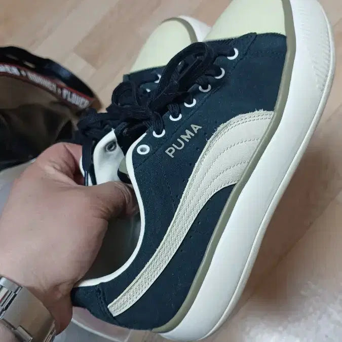 [BUNJANG] Puma Suede Sneakers Black/Ivory 250mm / 푸마 스웨이드 스니커즈 블랙/아이보리 250mm