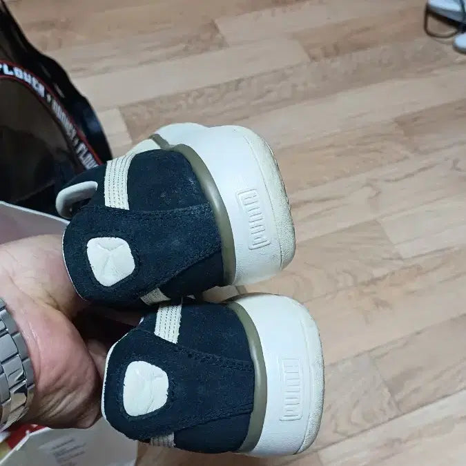 [BUNJANG] Puma Suede Sneakers Black/Ivory 250mm / 푸마 스웨이드 스니커즈 블랙/아이보리 250mm