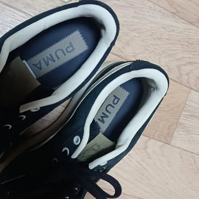 [BUNJANG] Puma Suede Sneakers Black/Ivory 250mm / 푸마 스웨이드 스니커즈 블랙/아이보리 250mm