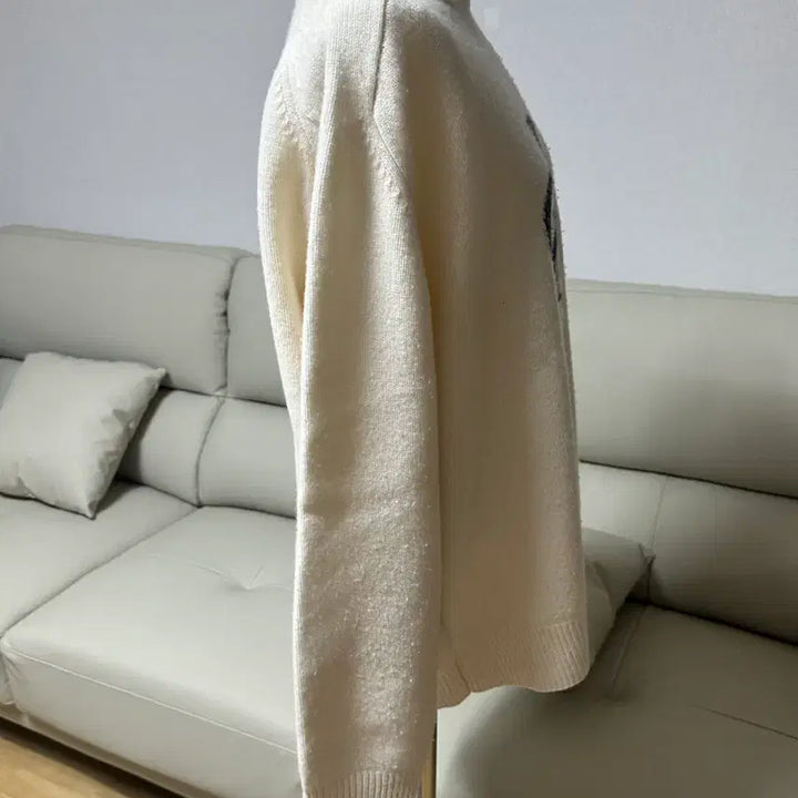 [BUNJANG] Citybreeze Ivory Knit L Size / 시티브리즈 아이보리 니트L