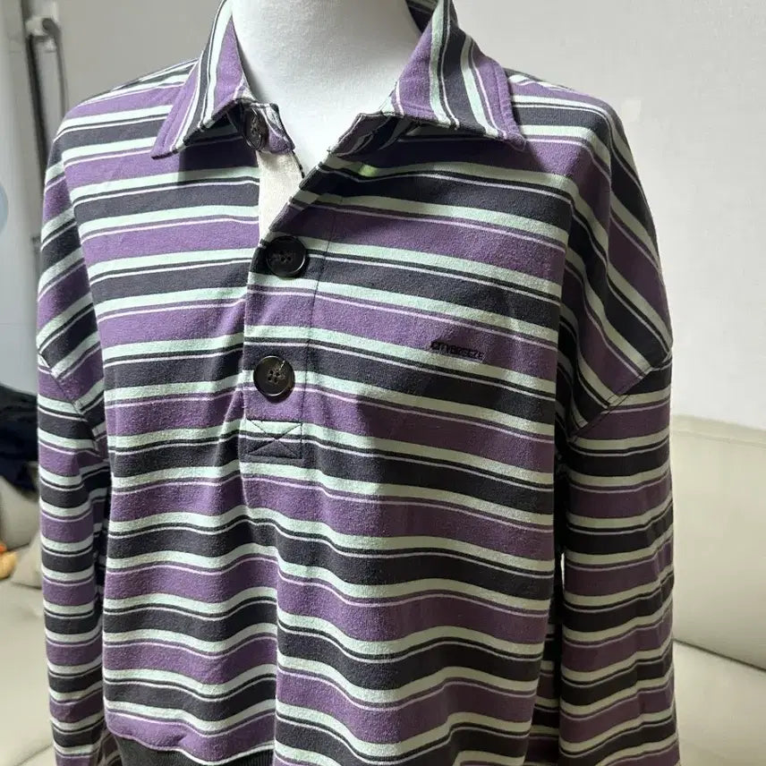 [SOLD OUT] 시티브리즈 스트라이프 카라맨투맨 M
