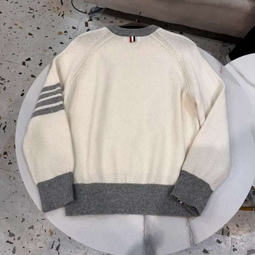 [SOLD OUT] 톰브라운 울 니트 2사이즈