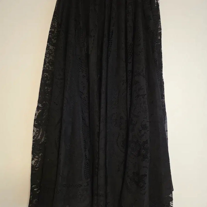 [SOLD OUT] 블랙 레이스 롱 스커트