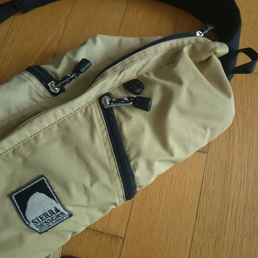 [BUNJANG] Sierra Designs Sling Bag / 시에라디자인 슬링백