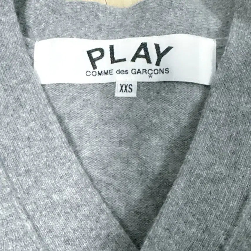 [BUNJANG] Comme des Garcons Gray Cardigan / [XXS] 꼼데가르송 화이트와펜 그레이 가디건
