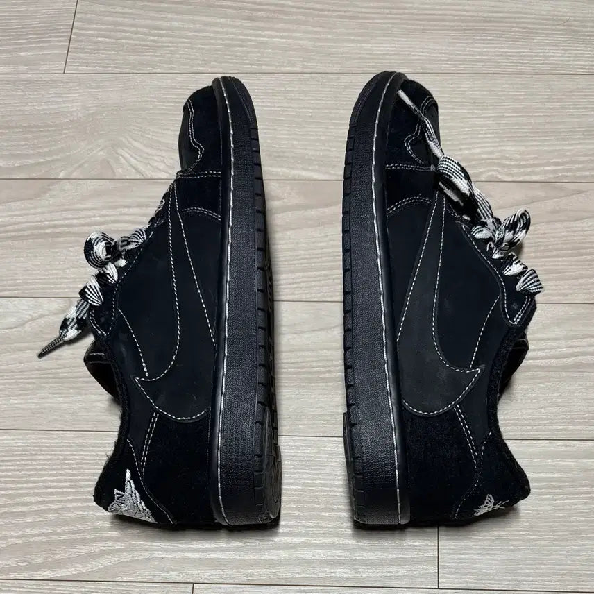 [BUNJANG] Jordan x Travis Scott Retro Low OG SP Black Phantom (Size 260) / 조던1 x 트래비스 스캇 레트로 로우 OG SP 블랙 팬텀(260)