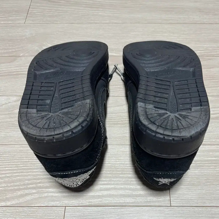 [BUNJANG] Jordan x Travis Scott Retro Low OG SP Black Phantom (Size 260) / 조던1 x 트래비스 스캇 레트로 로우 OG SP 블랙 팬텀(260)
