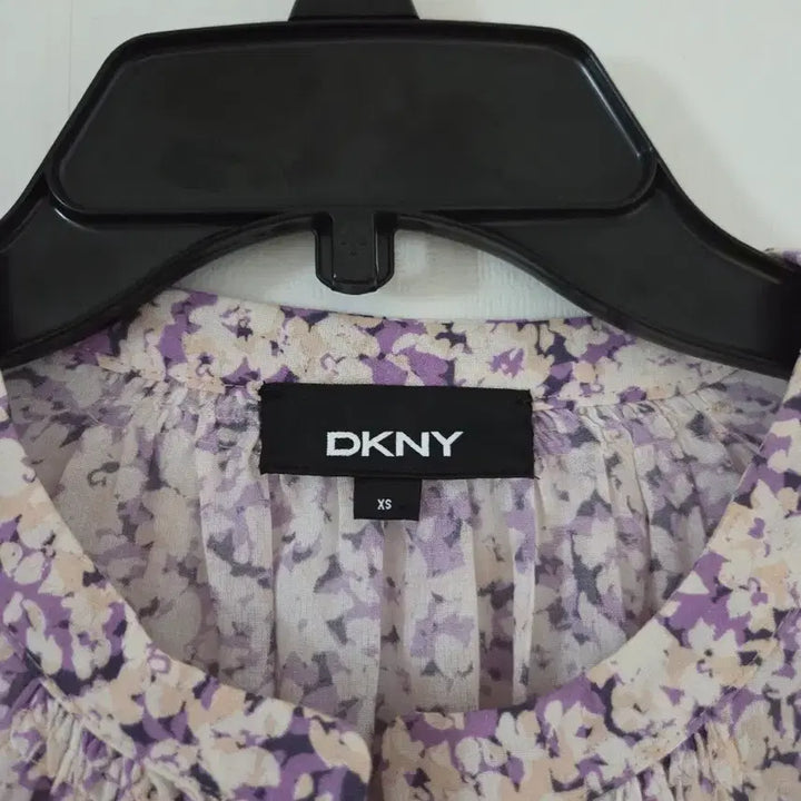 [BUNJANG] DKNY Flower Blouse / DKNY 플라워 블라우스