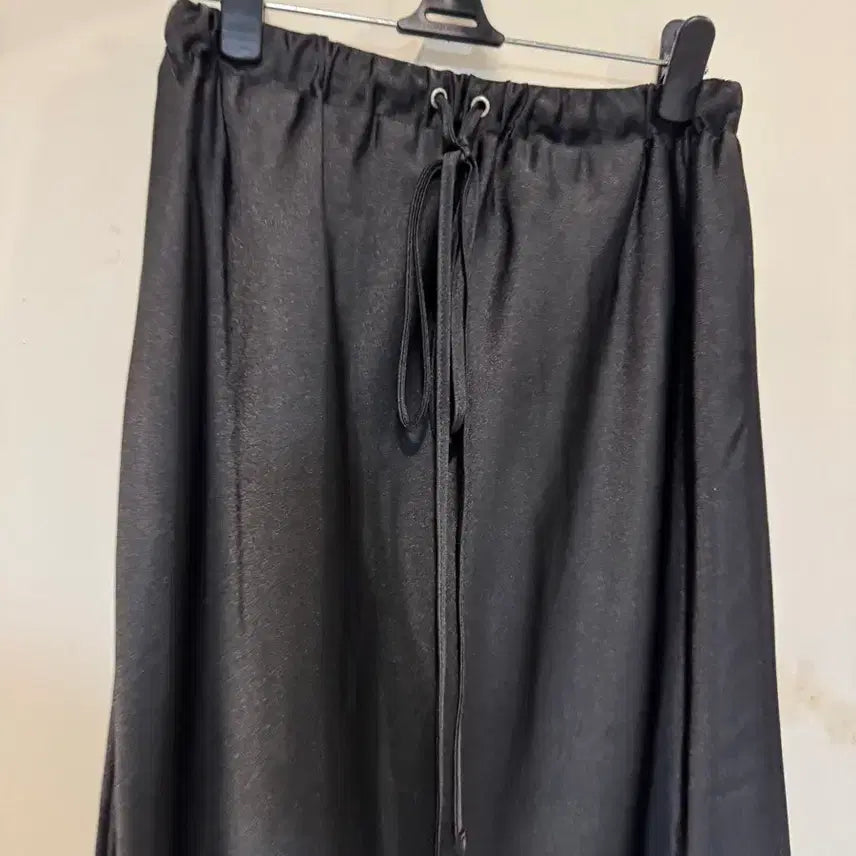 [BUNJANG] Meng Satin Long Skirt / 맹 meng 새틴 롱스커트