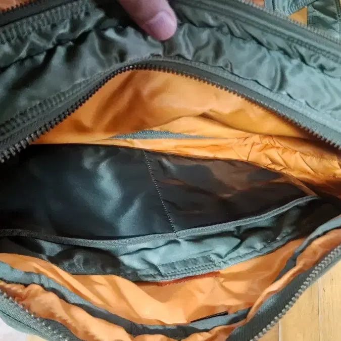 [BUNJANG] Porter Yoshida Tanker Shoulder Bag L Sage Green / 포터 요시다 탱커 숄더백 L 세이지 그린