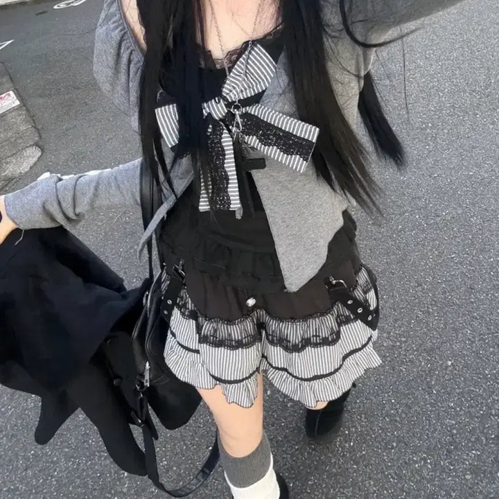 [BUNJANG] Hinitsuki Lace Ribbon Two-Piece Set / 히니츠키 레이스 리본 셋업 투피스