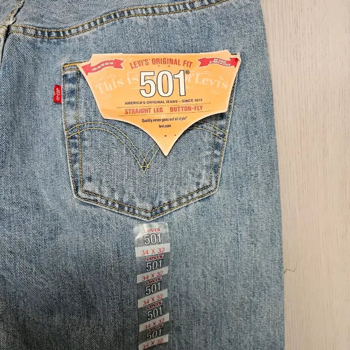 [SOLD OUT] 00s 데드스탁 리바이스 501. 34x32 연청