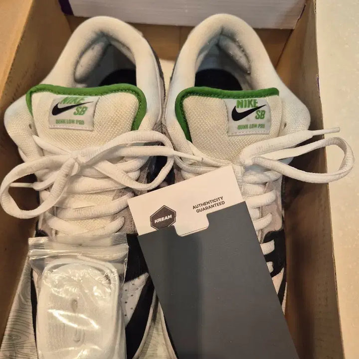 [BUNJANG] Nike SB Dunk Low Pro Chlorophyll Sneakers / 나이키 SB 덩크로우 프로클로로필 스니커즈