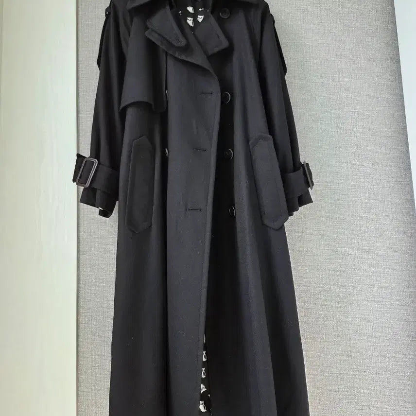 [BUNJANG] Lucky Chouette Black Long Coat / 럭키슈에뜨 블랙 롱코트