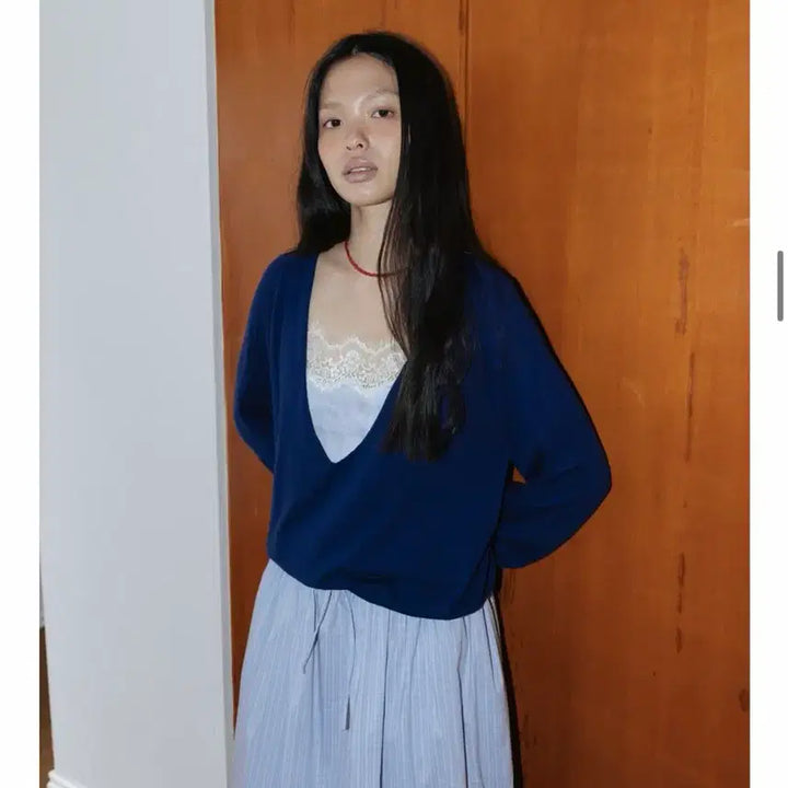 [BUNJANG] Monoha Deep V-Neck Knit Navy / 모노하 딥브이넥니트
