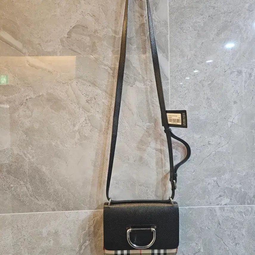 [BUNJANG] Burberry Small Dylan Bag / 버버리 디링 스몰백
