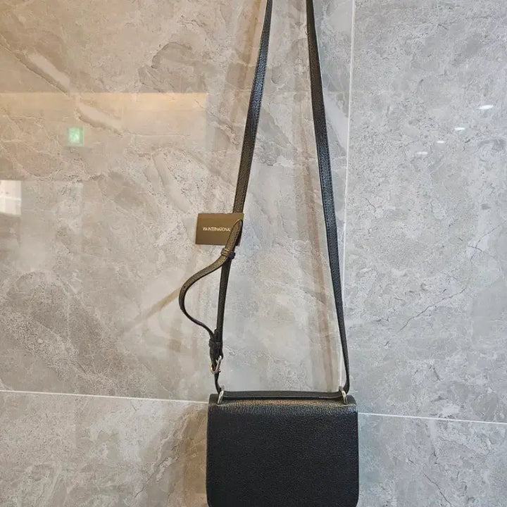[BUNJANG] Burberry Small Dylan Bag / 버버리 디링 스몰백