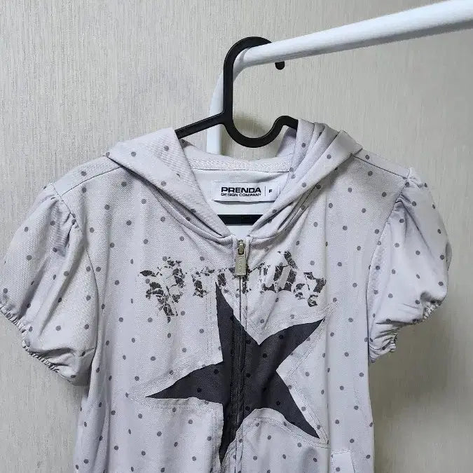 [SOLD OUT] 프렌다 반팔 도트 후드 집업 그레이