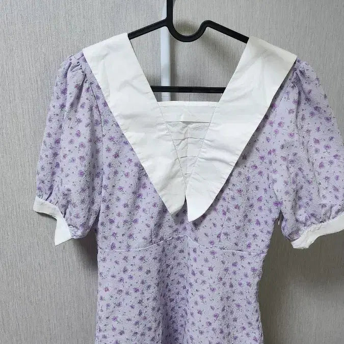 [SOLD OUT] H&amp;M 라벤더 플라워 빅카라 원피스