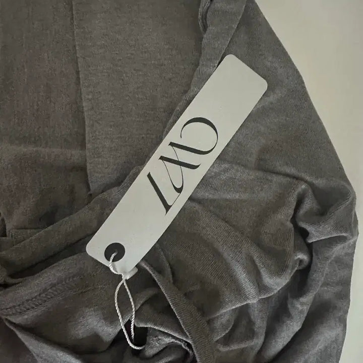 [BUNJANG] Le Moment Slim Drape T-Shirt - Charcoal / (새상품/Made) 르모멘트 Slim Drape T - 차콜 col