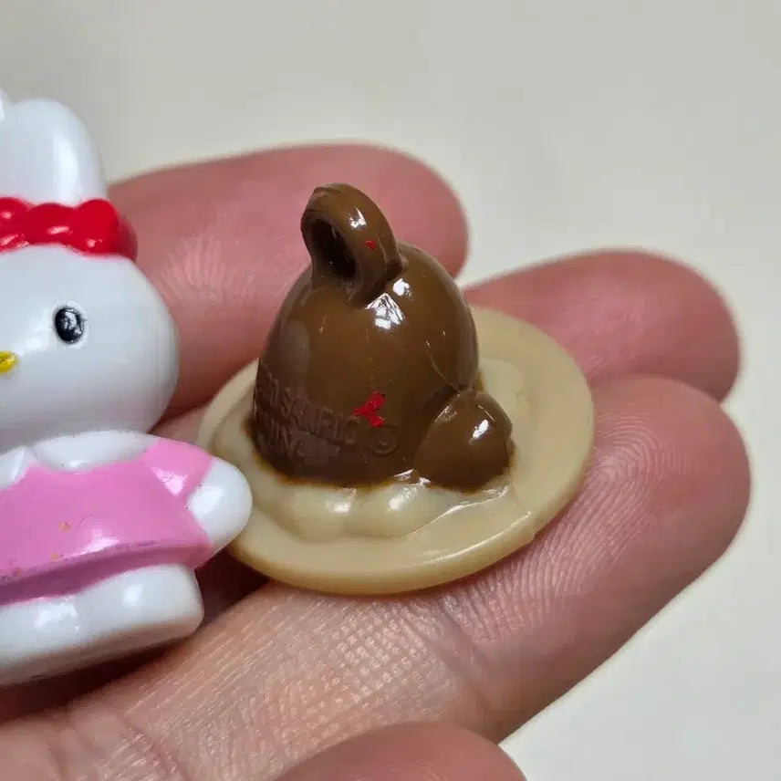 [BUNJANG] Classic Kitty Friends Figure Keyring / 고전키티 캐시 키티친구들 피규어 키링 고전키티알맹이