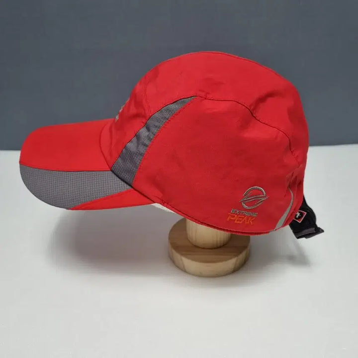 [BUNJANG] Black Yak Gore-Tex Red Ball Cap / 블랙야크 고어텍스 귀도리 볼캡 남자보통두상ㅡ0410