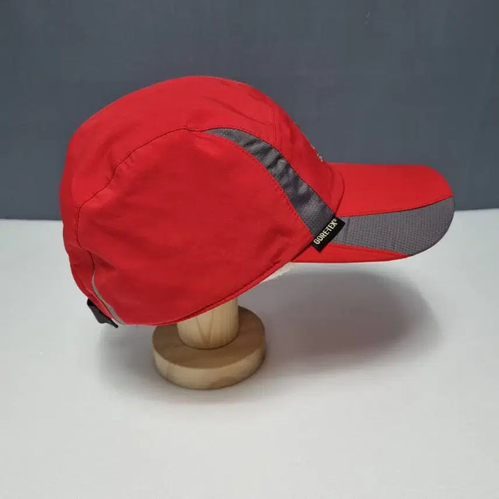 [BUNJANG] Black Yak Gore-Tex Red Ball Cap / 블랙야크 고어텍스 귀도리 볼캡 남자보통두상ㅡ0410