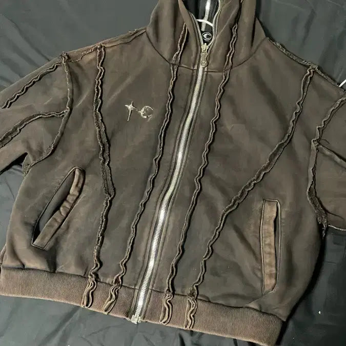 [BUNJANG] The Cut Club Gladiator Hoodie Zip-up / 떠그클럽 글래디에이터 후드 집업