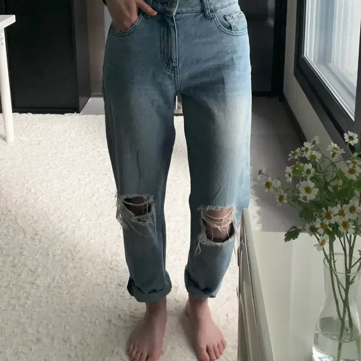 [BUNJANG] Forever 21 Slim Straight Leg Distressed Denim Pants / 포에버21 데미지 데님 슬림 일자 데님 팬츠