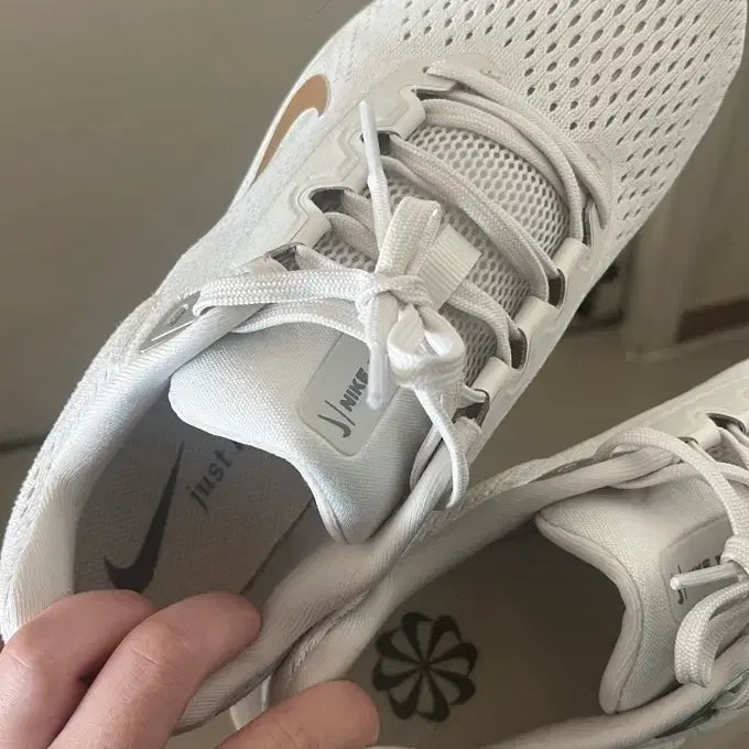 [BUNJANG] Nike One Flow 240 Running Shoes / 나이키 원플로 11 240 런닝화