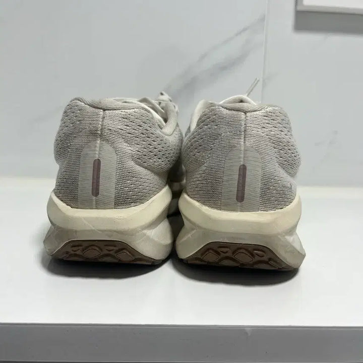 [BUNJANG] Nike One Flow 240 Running Shoes / 나이키 원플로 11 240 런닝화